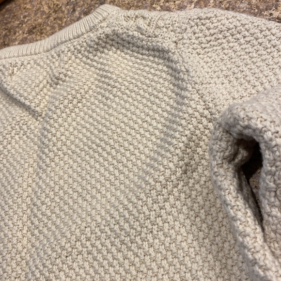 Old Navy Fishermans Knit Off White or Cream Sweater M (8) - Picture 10 of 12
